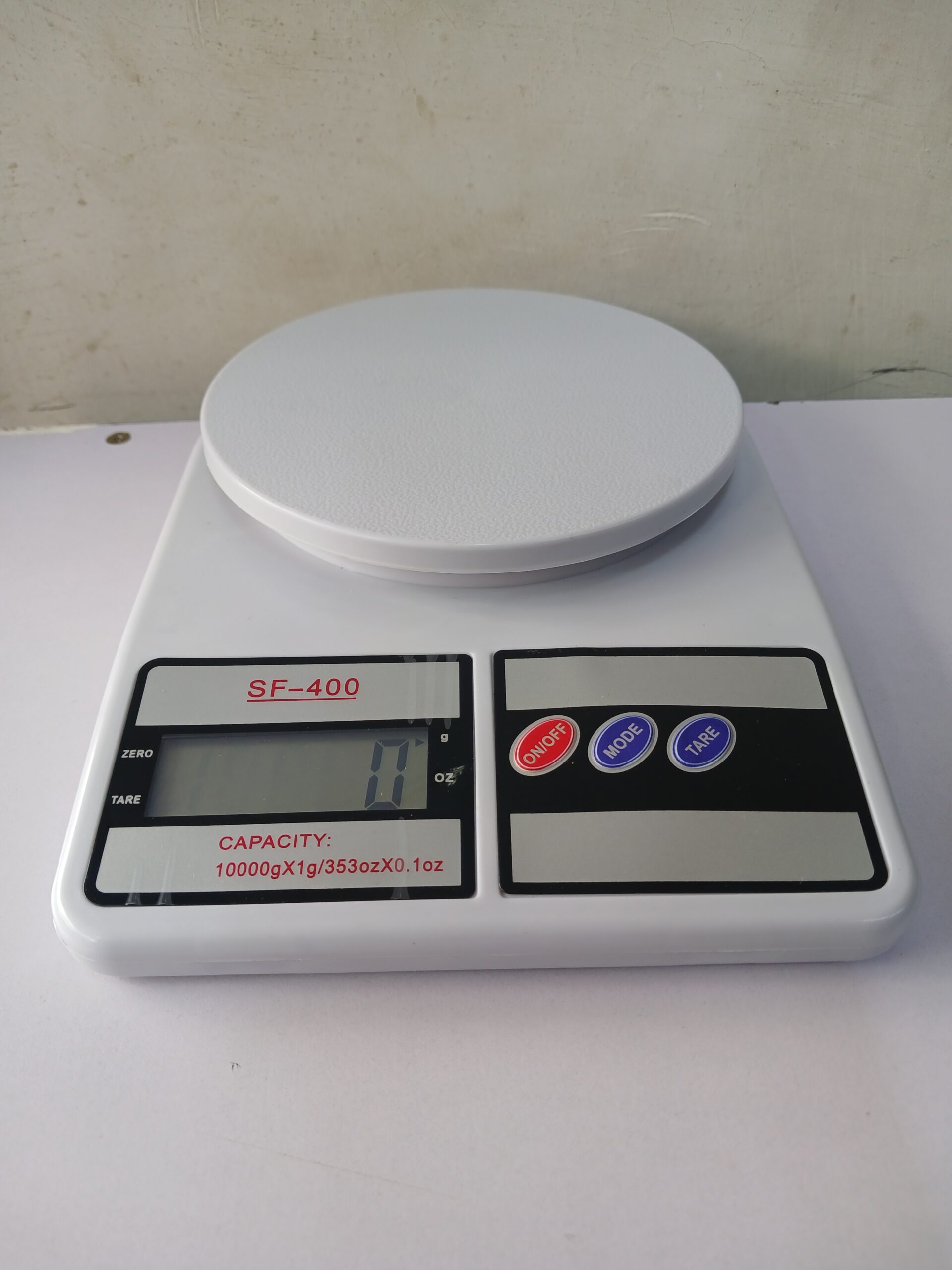 SF-400 digital kitchen weighing scale with LCD display and 10kg capacity