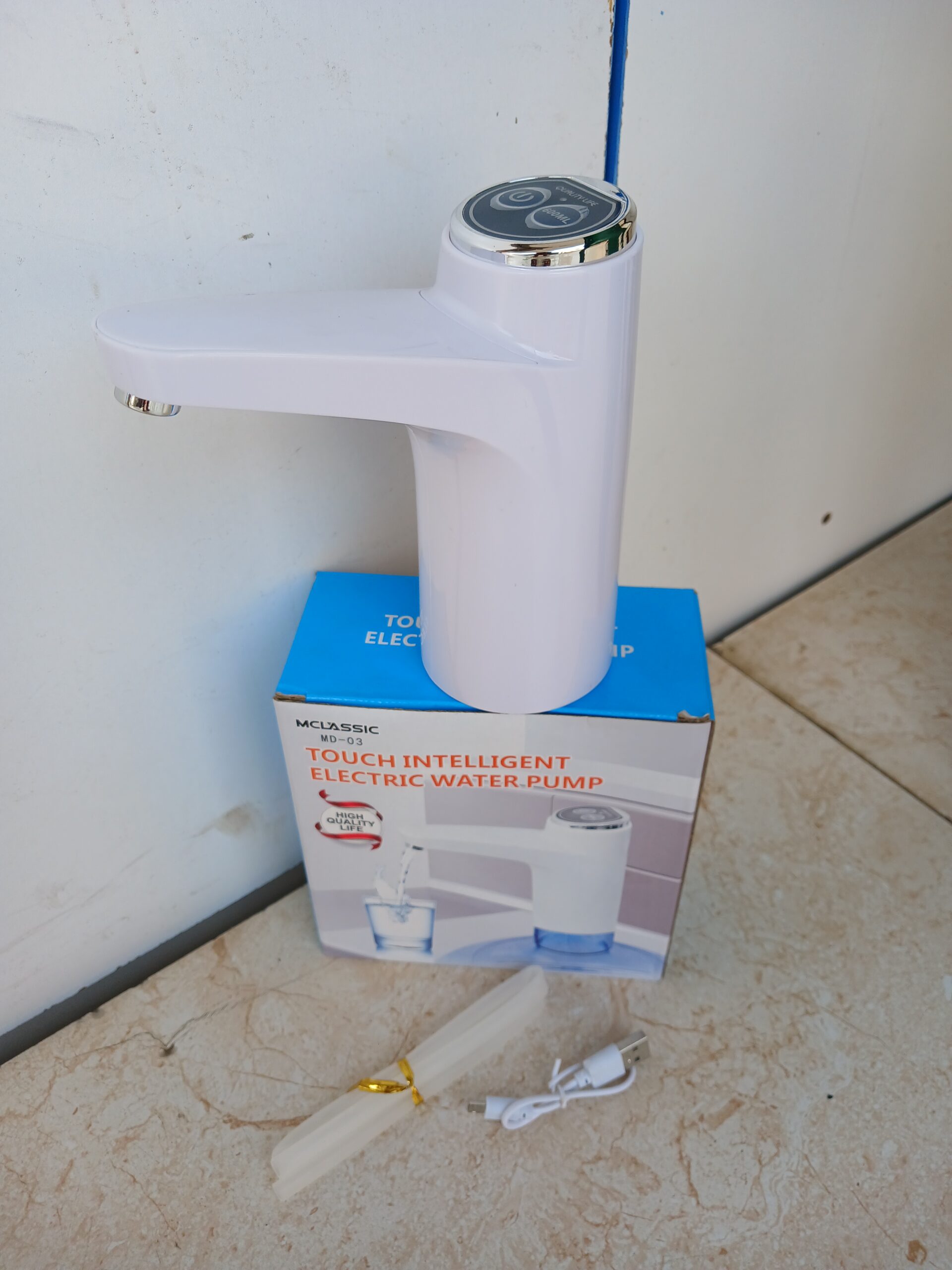 Touch Intelligent Electric Water Pump USB Rechargeable Water Bottle Dispenser for 20L Bottles